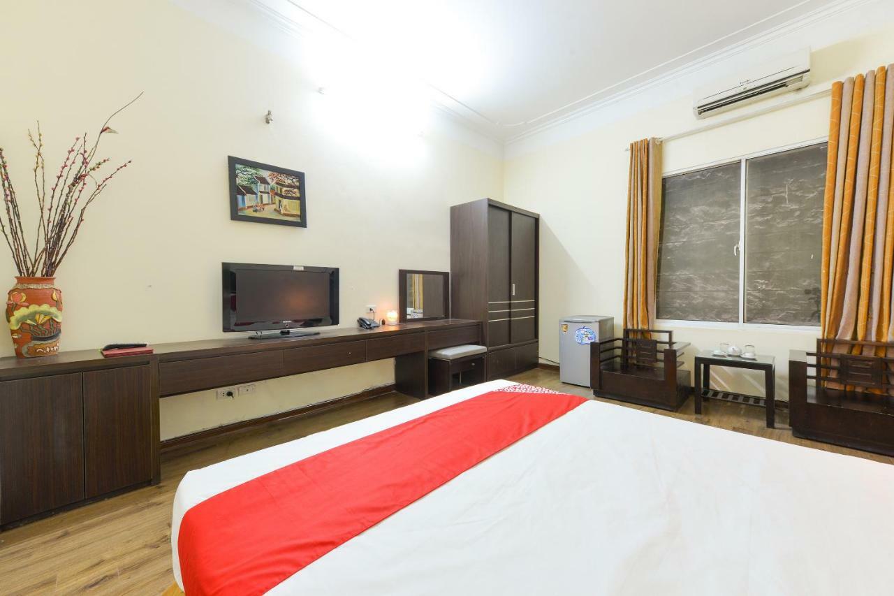 Oyo 279 West Lake Hotel Ханой Экстерьер фото