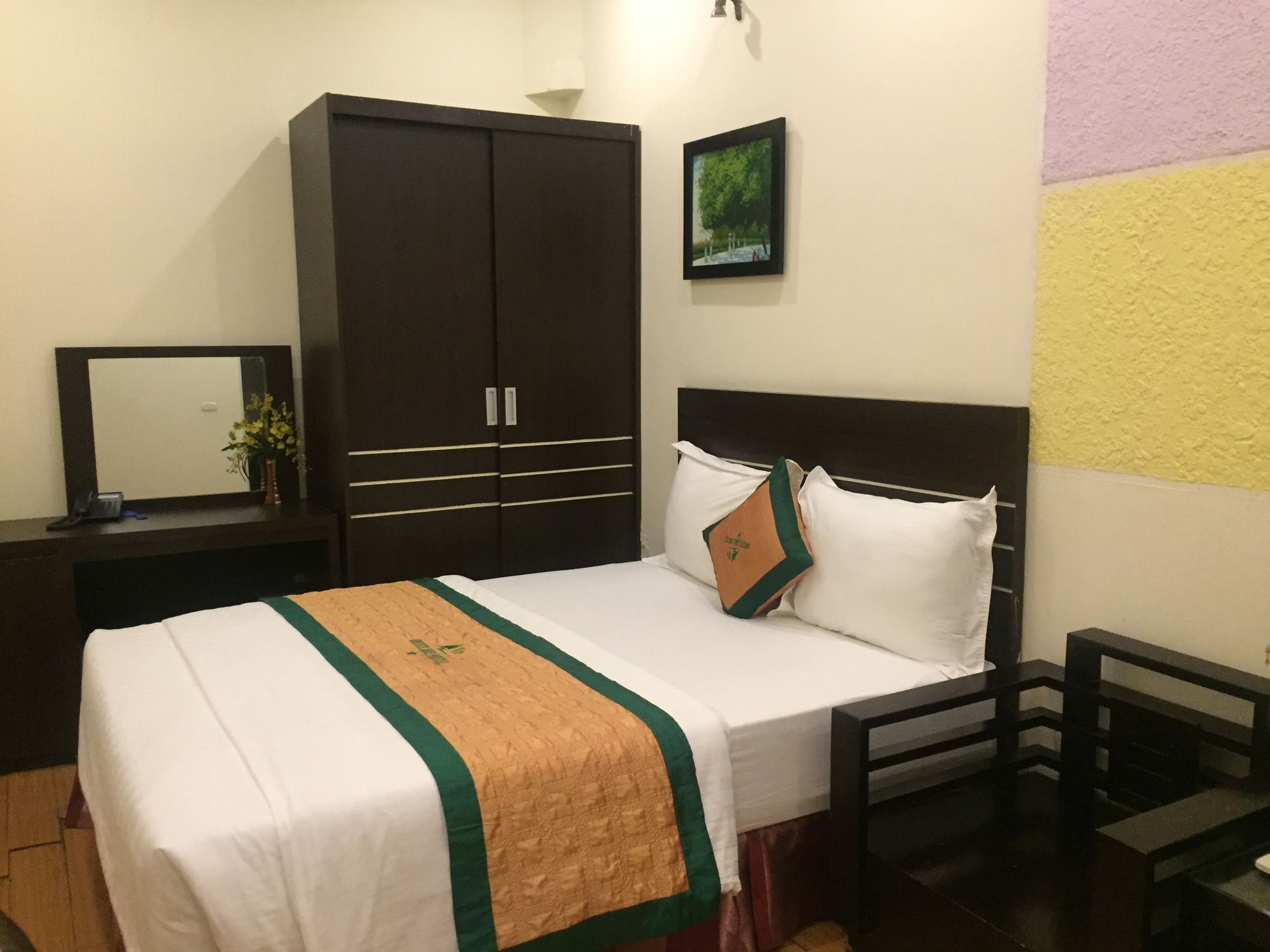 Oyo 279 West Lake Hotel Ханой Экстерьер фото